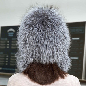 Venta al por mayor <span class=keywords><strong>de</strong></span> fábrica: Nuevo gorro <span class=keywords><strong>de</strong></span> piel <span class=keywords><strong>de</strong></span> zorro auténtica para mujer, estilo Lei Feng, cálido y acolchado, con orejeras grandes, ideal para esquí en el noreste. - Product Image 4