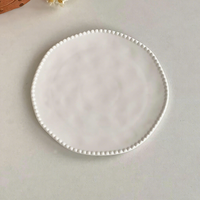 Assiette plate, assiette légère, assiette à dessert, assiette élégante, vaisselle haut de gamme, plateau à pâtisserie en céramique