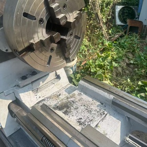 เครื่องกลึงโลหะมือสองขนาด 220 x 750 มม. ยาว 2 เมตร พร้อมหัวเกียร์ CNC และจอแสดงผลดิจิตอล - Product Image 4