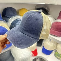Wins Flying Venta al por mayor con MOQ bajo de gorras personalizadas bordadas, gorras de malla tipo camionero vintage lavadas en blanco, gorras de algodón desgastadas estilo 'Dad Hat'