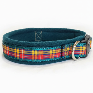 Collar para perro estándar con forro de vellón Ancho ajustable Buchanan Tartan-Verde botella - Product Image 1