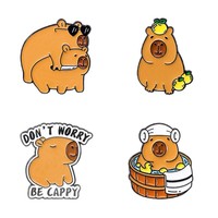 Kartun asli logam campuran lencana Internet selebriti Capybara menggemaskan ransel dekorasi berlapis ukiran lucu pinggang tetap bros