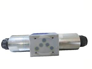 ตัวควบคุมทิศทางแบบสัดส่วน R900920055 4WRAE10W60-2X/G24N9K31/F1V - Product Image 3