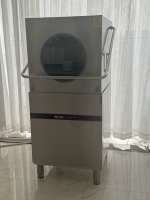 JEEKI JK-T680M1 Gewerbliche Edelstahl 304 Spülmaschine 80 Körbe/Stunde Kapazität Hochtemperatur-Dampfsterilisation Heißluft