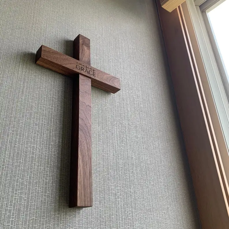 Atacado personalizado artesanato cristão presente rústico pendurado religioso parede igreja artesanal decoração cruz de madeira