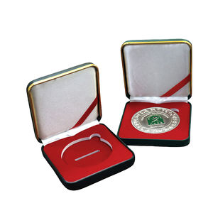 Boîte de présentation de médailles en fer, design moderne en fonte, boîte cadeau durable pour médailles d'art et de collection - Product Image 1