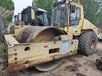 Rouleau de route Bomag Bw225D-3 25 tonnes à tambour unique Compacteur fabriqué en Allemagne Composants de pompe moteur pour la construction de routes