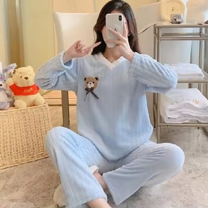 Hiver Nouveau Style Lady Flanelles Épaissie <span class=keywords><strong>Velours</strong></span> Chaud Style Chemise de Nuit <span class=keywords><strong>Pantalon</strong></span> à la Maison - Product Image 3