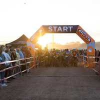 Offre Spéciale personnalisé sport arc gonflable scellé à l'air marque course début entrée Marathon événements de course Air sauter arc porte