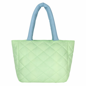 Sac fourre-tout matelassé portable résistant à l'eau avec logo personnalisé, imprimé en bloc, en nylon matelassé pour femme - Product Image 3