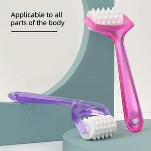 Rouleau de <span class=keywords><strong>massage</strong></span> facial en plastique de poche Outil de soin de la peau de beauté - Product Image 2