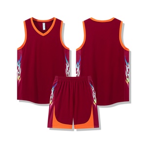 Ensemble d'uniformes de basketball haut de gamme - Maillot et short personnalisés avec tissu à séchage rapide pour les tournois - Product Image 5