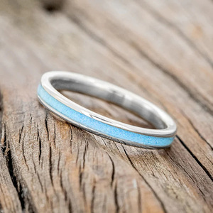 Q988 <b>Silver</b> <b>Wedding</b> <b>Band</b> With Blue Inlay Channel Setting Geometric Design Unisex Fine Ring - Product Image 2