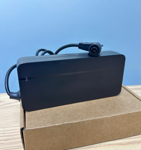 Adaptateur de chargeur rond 42V 4A 4 broches pour batterie de vélo électrique Mahle X35 - Compatible avec Cannondale Obera GT <span class=keywords><strong>Lapierre</strong></span> Merida ESilex - Product Image 1