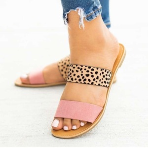 Sandalias de Playa Casuales de PU para Mujer, Diseño Moderno, Chanclas de Verano, Estampado de Leopardo Colorido, Sandalias Transparentes - Product Image 2