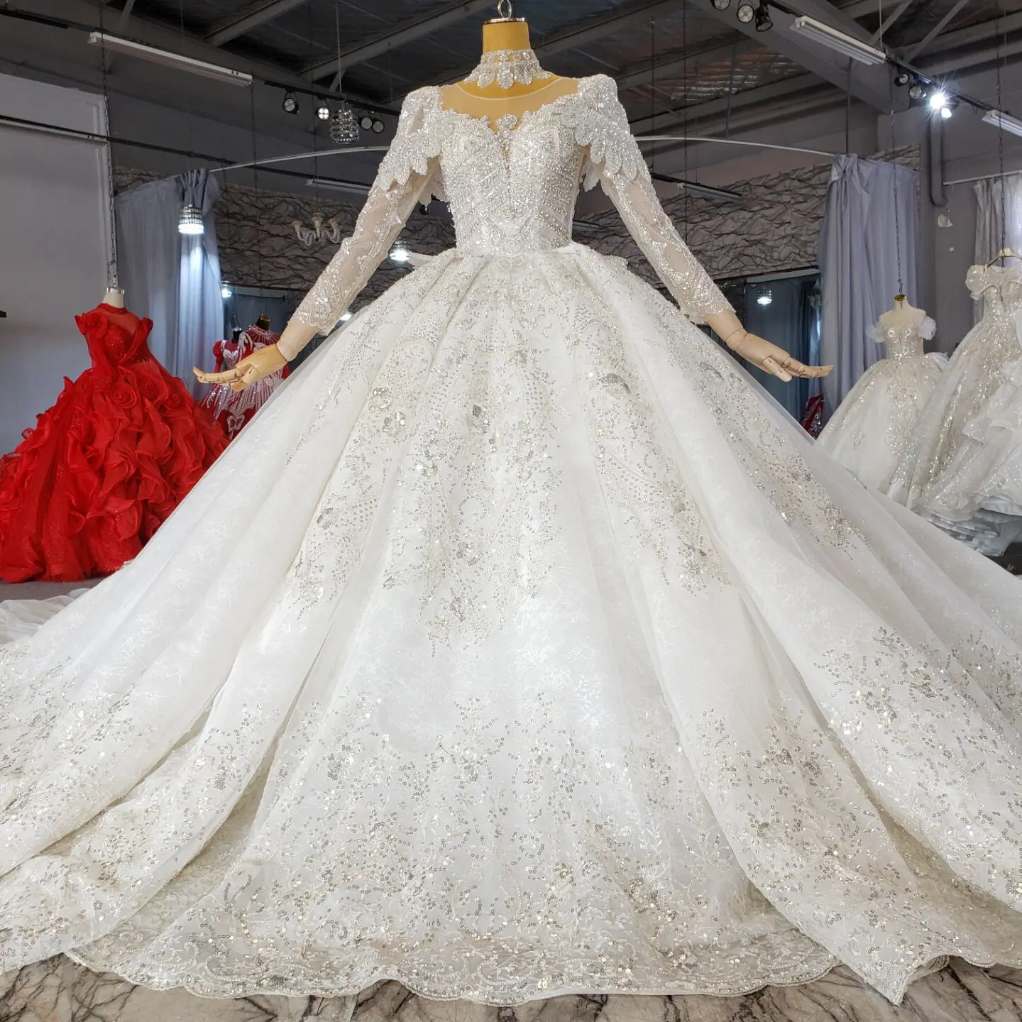 Preloved Wedding gowns phụ nữ satin Wedding Dress Dresses thanh lịch bán buôn Trắng satin Wedding Gown cho cô dâu trong kiện