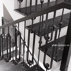 Puerta de Hierro Europea de Alta Calidad con Barras de Acero Premium y Personalización de Color, Origen Vietnam, para Apartamentos y Villas - Product Image 1