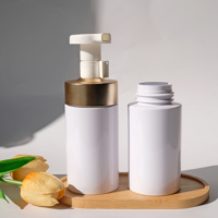 Bouteille Pompe en Plastique PET Blanche Personnalisée de 200 ml avec Clip et Mousse Dorée