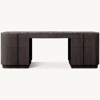 Bureau de direction élégant et moderne avec plateau en marbre foncé, bois cannelé, 4 tiroirs, coins arrondis et base sur socle pour bureau à domicile, personnalisable OEM