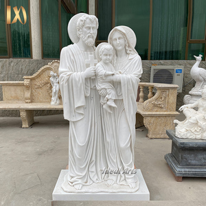 Sculpture religieuse en marbre sculptée à la main, statue de la Sainte Famille, pierre blanche naturelle, art catholique pour la décoration d'église - Product Image 2