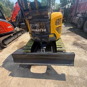 Excavadora Komatsu PC30 de Japón con Rendimiento Hidráulico Superior, Diseño de Cola Corta Flexible para Trabajos Urbanos en Espacios Reducidos - Product Image 4
