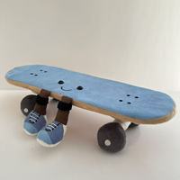Poupée gothique en peluche britannique de la série JC Fun Fantasy, jouet de skateboard sportif, poupée confortable et mignonne, cadeau de moins de 15 cm