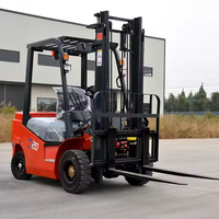 Chariot élévateur électrique 2 tonnes Transpalette d'intérieur 4m à 4 roues Capacité de chargement de 2000kg pour le déchargement et le chargement