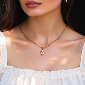 Regali di laurea 2025 MECYLIFE collana 2025 stagione vendita calda Mortarboard Custom collana incisa su misura <span class=keywords><strong>nome</strong></span> amore compleanno pietra - Product Image 5