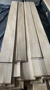 Strisce di Impiallacciatura <span class=keywords><strong>in</strong></span> <span class=keywords><strong>Rovere</strong></span> Europeo Tagliato a Quarto da 0,5 mm Grado A.AA.AAA per Mobili e Edifici Commerciali - Product Image 2