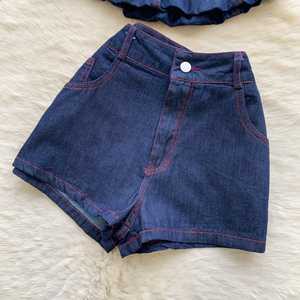 Conjunto de 2 piezas estilo Y2K de verano para mujer, top halter y shorts de <span class=keywords><strong>mezclilla</strong></span> ajustados, ropa al por mayor - Product Image 3
