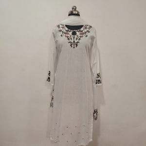 Kurta en Chiffon Blanc Brodé et Gaufré à Motifs Floraux, Col Rond, Manches Trois-Quarts, Blouse Longue pour Femme, Tenue Décontractée Printemps - Product Image 1
