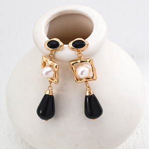 Boucles d'oreilles en argent sterling pour femmes, élégantes, rétro, tendance, géométriques, imitation perle, agate noire - Product Image 5