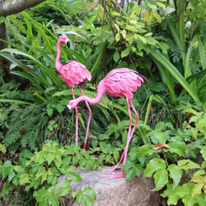 ديكور الحديقة الفني معدني على شكل طائر الفلامنغو الوردي ديكور حديقة الفلامنغو الوردي