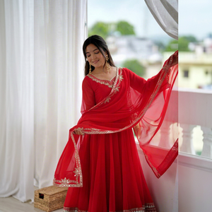Robe de mariée traditionnelle indienne pakistanaise rouge pour femmes, robe Anarkali longue en polyester, broderie dorée, impression numérique - Product Image 1