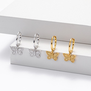 Pendientes de Plata 925 para Mujer, Pendientes de Aro con Dijes de Mariposa, Plata de Ley S925, Joyería Moderna para Mujer - Product Image 3