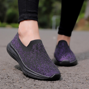 C06 Baskets décontractées en maille pour femmes, chaussures de sport respirantes et confortables, idéales pour les mamans, vente en gros à l'exportation - Product Image 4