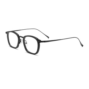 Montatura per Occhiali in Titanio Puro Fatta a Mano in Stile Giapponese Retrò per Donne con Viso Grande, Aste Spesse in Acetato Placcato IP - Product Image 5