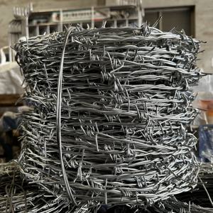 شبكة سلكية سوداء مطلية بالبلاستيك لحماية الأشجار من القوارض، مقاس 1/2 بوصة، 48×100 قدم، معالجة حرارياً، سهلة التركيب، تصميم كلاسيكي - Product Image 2