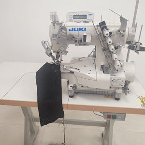 Machine <span class=keywords><strong>à</strong></span> coudre <span class=keywords><strong>à</strong></span> point <span class=keywords><strong>de</strong></span> recouvrement <span class=keywords><strong>à</strong></span> grande vitesse <span class=keywords><strong>de</strong></span> qualité supérieure, d'occasion, Jukis, série MF-7923, E23, <span class=keywords><strong>à</strong></span> <span class=keywords><strong>lit</strong></span> cylindrique - Product Image 6