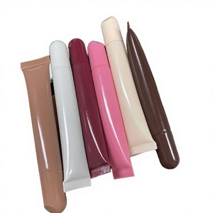 Gloss à lèvres végétalien longue tenue brillant avec logo personnalisé MLM, hydratant, soin minéral, repulpant - Product Image 4