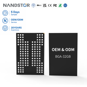 โรงงานนันด์สตอร์ ผลิตชิป IC BGA แบบ OEM ชิปหน่วยความจำ EMMC แฟลชสตอเรจ 64GB 128GB ชิป SD <span class=keywords><strong>Nand</strong></span> แบบฝัง BGA สำหรับอุปกรณ์อัจฉริยะ แท็บเล็ต IoT - Product Image 1
