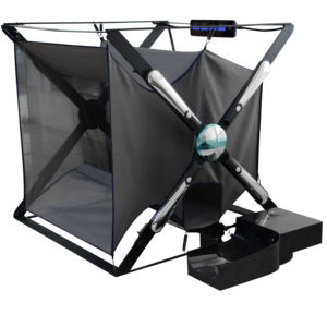 <span class=keywords><strong>Lanceur</strong></span> <span class=keywords><strong>de</strong></span> <span class=keywords><strong>balle</strong></span> automatique <span class=keywords><strong>lanceur</strong></span> <span class=keywords><strong>de</strong></span> ballon <span class=keywords><strong>de</strong></span> football interactif d'intérieur pour la machine <span class=keywords><strong>de</strong></span> jeu <span class=keywords><strong>de</strong></span> tir d'entraînement avec mesure <span class=keywords><strong>de</strong></span> puissance/vitesse - Product Image 1