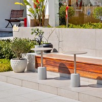 Table basse ronde en métal de style industriel pour usage extérieur dans les cafés et salons de thé, table d'appoint pour terrasse en plein air