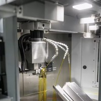 Tour CNC de type suisse haute vitesse YH1101II, tour à tête coulissante pour métaux, 4 axes, 7 outils, pour l'usinage des arbres de sondes semi-conductrices