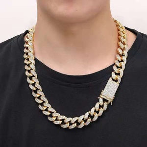 Collar de Alta Calidad con Microincrustaciones de Oro, Cadenas Cubanas con Circonitas 3A - Product Image 3