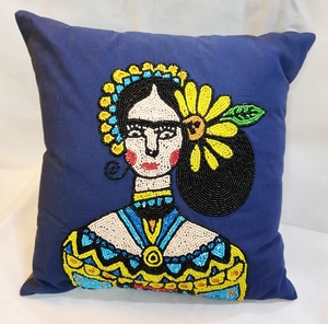 Fundas de Cojín Decorativas de Alta Calidad con Diseño de Orgullo Indio - Product Image 1
