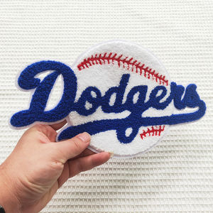 แผ่นปะติดสำหรับเสื้อผ้าแผ่นปักลายตัวอักษรผ้ากำมะหยี่ขนาดใหญ่แผ่นแปะติดสำหรับเสื้อกีฬาออกแบบได้ตามต้องการ - Product Image 1