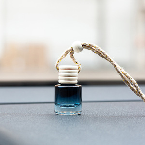 <strong>Car</strong> Decoration <strong>Diffuser</strong> Bottle, 8ml Cylinder Glass Bottle with Wooden Lid &amp; Lanyard - Product Image 1