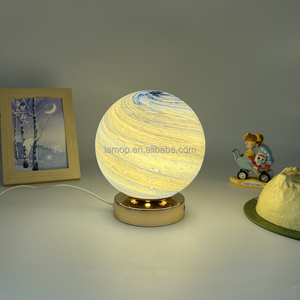 Lampada <span class=keywords><strong>da</strong></span> <span class=keywords><strong>Tavolo</strong></span> Pianeta Romantico, Lampada Creativa Galassia per Comodino, Decorazione Ispirata a Instagram per Camera <span class=keywords><strong>da</strong></span> Letto e Casa in Affitto - Product Image 4