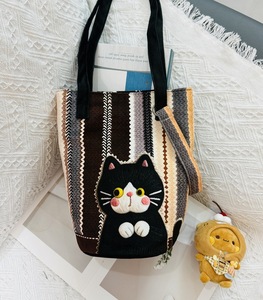 <span class=keywords><strong>Borsa</strong></span> a <span class=keywords><strong>Tracolla</strong></span> in Tela con Stampa Motivo Gatto - <span class=keywords><strong>Borsa</strong></span> Trendy Stile Secchiello da Donna per Uscite Pomeridiane con Chiusura Magnetica - Product Image 6
